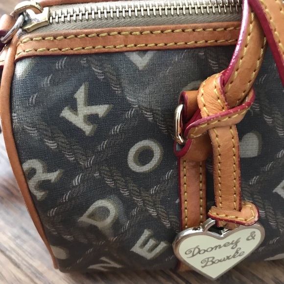Dooney & Bourke bag - Picture 5 of 7